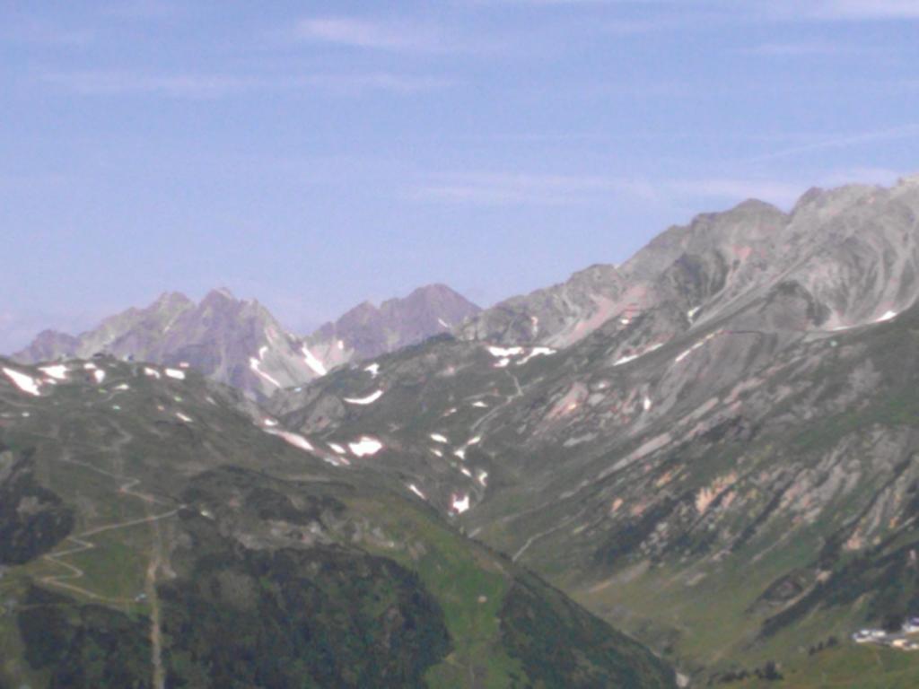 Haus Mattle Lejlighed Pettneu am Arlberg Værelse billede