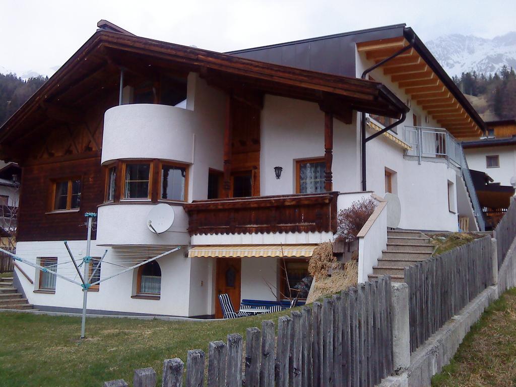 Haus Mattle Lejlighed Pettneu am Arlberg Eksteriør billede