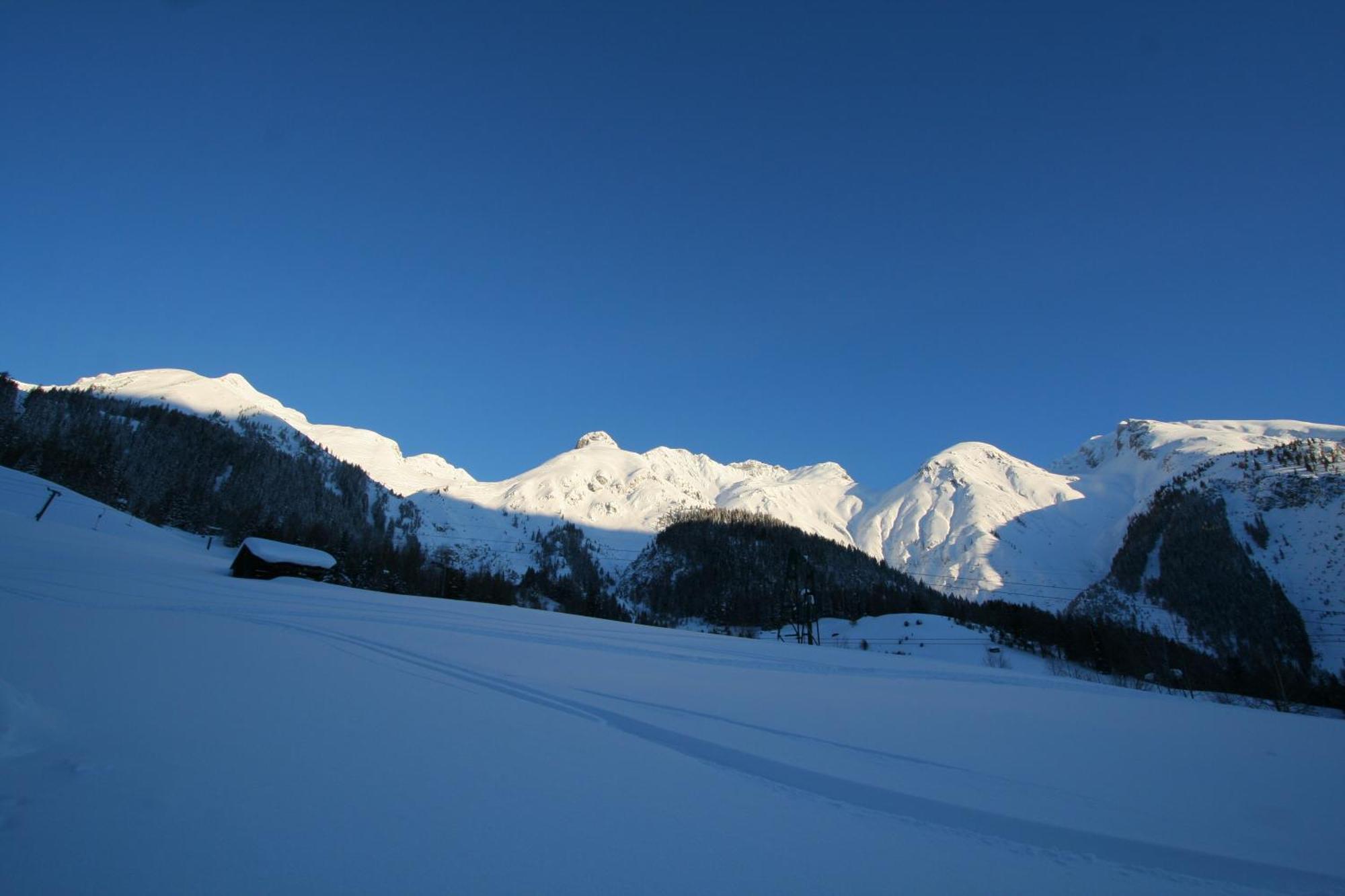 Haus Mattle Lejlighed Pettneu am Arlberg Eksteriør billede